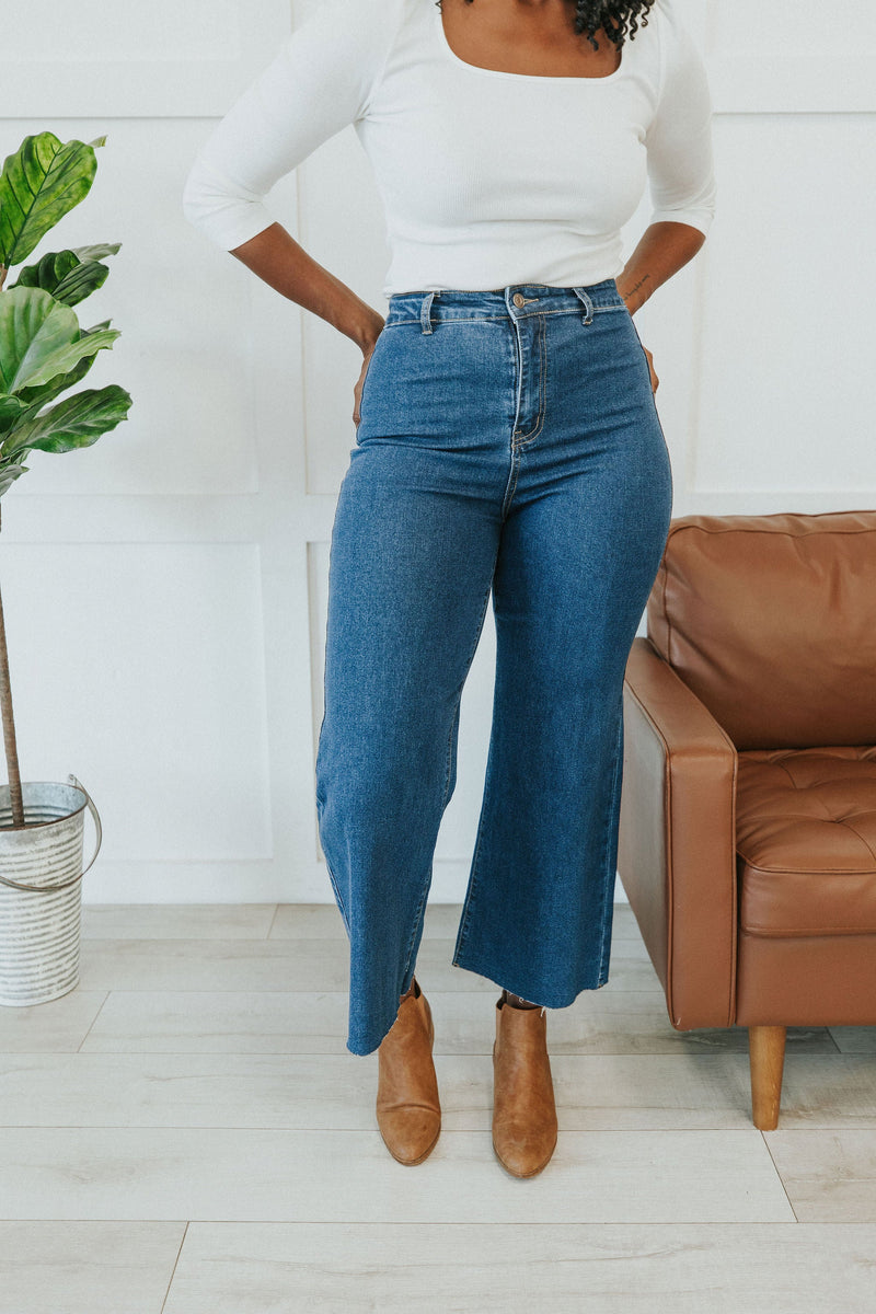 Can't Forget This Cropped Jeans