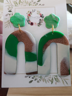 Kelly Green Arch Earrings