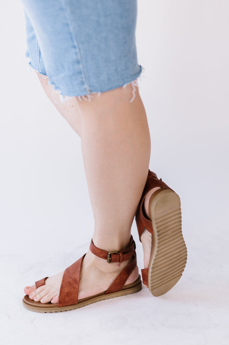 Steffy Sandals By Very G - Rust